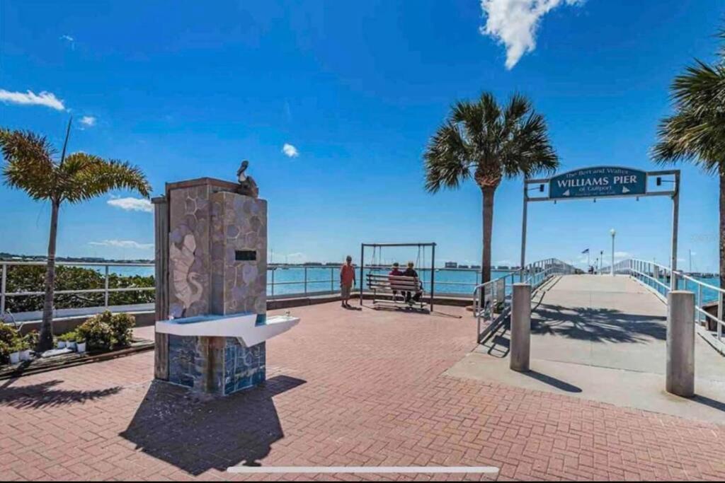 In The Center Of Gulfport, Min Away From The Beach! St. Petersburg Extérieur photo