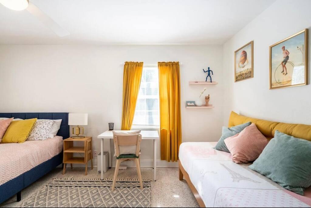 In The Center Of Gulfport, Min Away From The Beach! St. Petersburg Extérieur photo